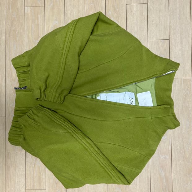 이예 하이넥 트랙 자켓