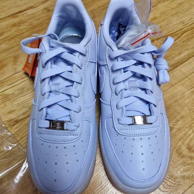 나이키 녹타 라벤더 색상 245 새상품 나코탭 