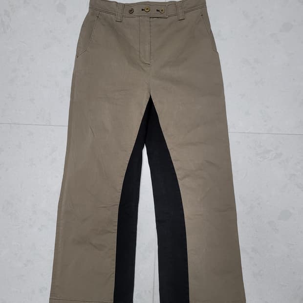 마뗑킴 코튼 팬츠 허리30~32 상세참조 상태극상

허리단면 39 기장 