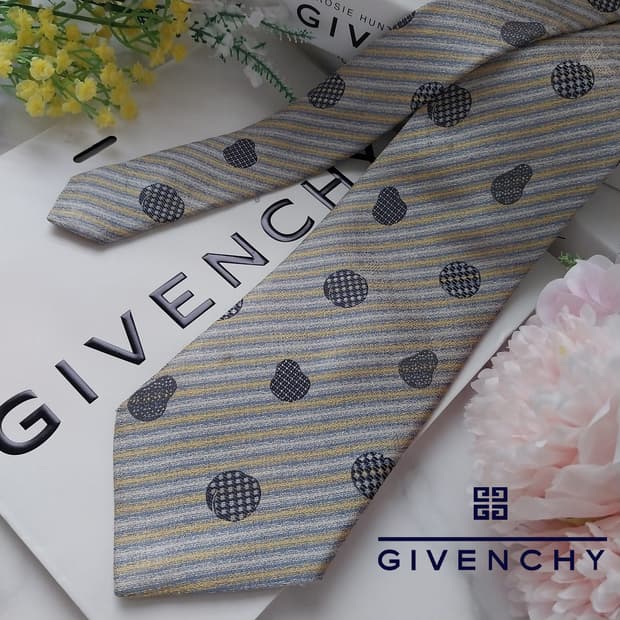 지방시 실크 그레이 스트라이프&도트 넥타이 9.9cm A등급 K1095
