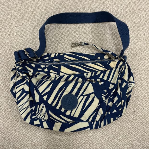 95 휠라 여성 벨벳 라운드 맨투맨 0121M1