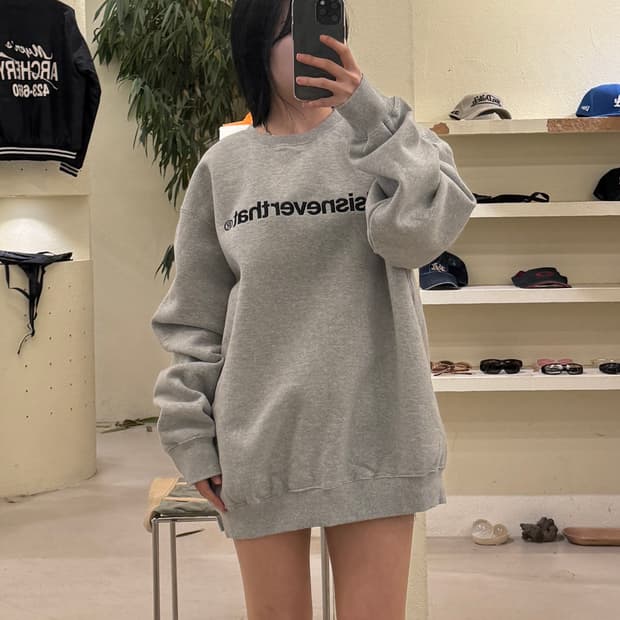 디스이즈네버댓 스펠 빅로고 박시핏 맨투맨 U332