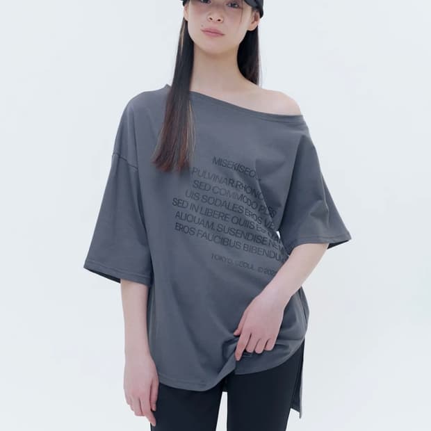 Unbalanced quote slit sleeves CHARCOAL
