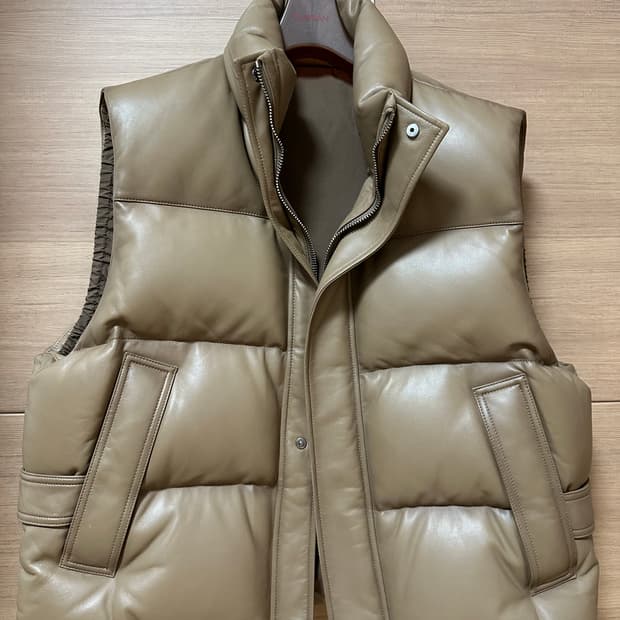 솔리드옴므 가죽 레더 패딩 조끼