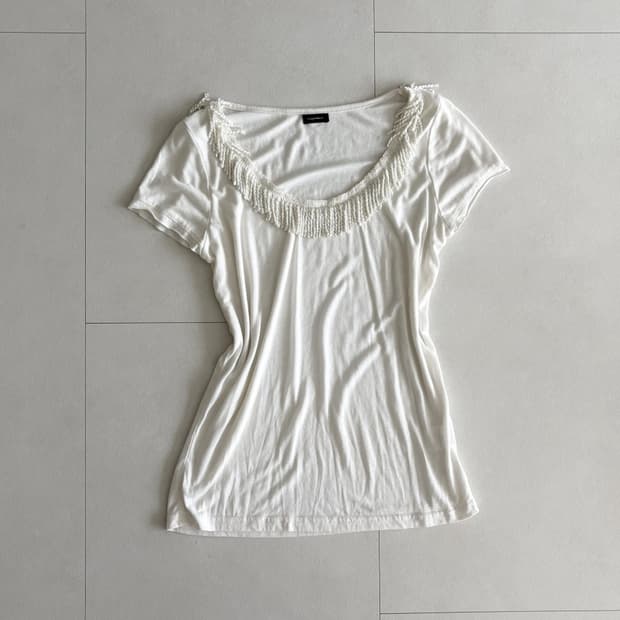 fringe neckline tee