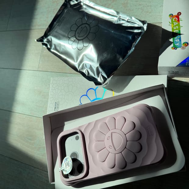 아이폰17프로 무라카미케이스 판매합니다 케이스타피이