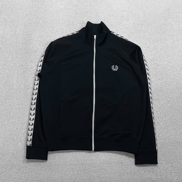 프레드페리 테잎 트랙 자켓 블랙