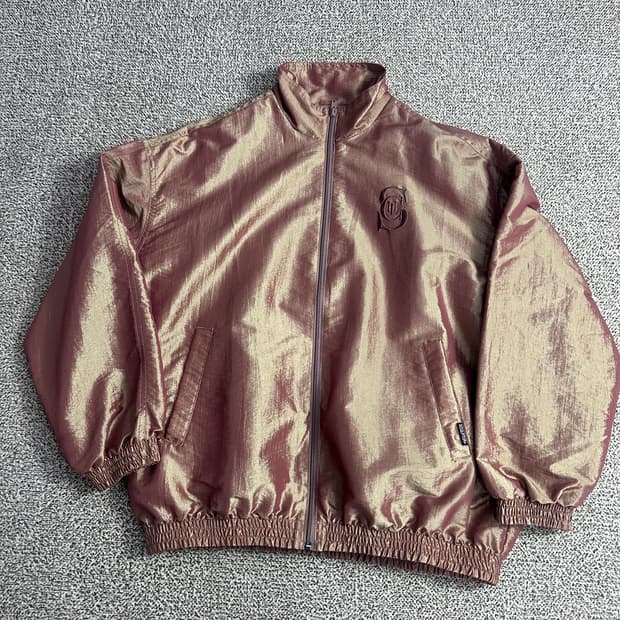 스컬프터 이리데센트 나일론 바람막이