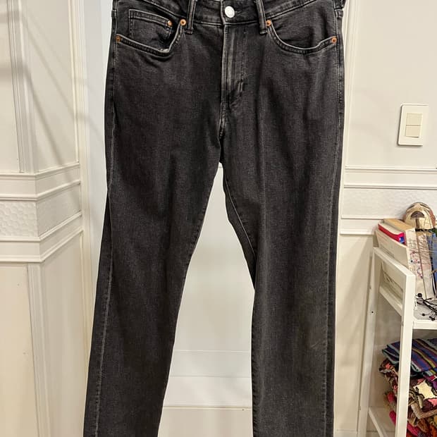 H&M 블랙 데님 팬츠