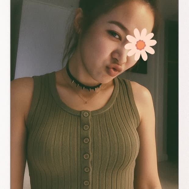 💚 홍콩 에서 날아온 촬영용 제작 카키 슬리브리스 니트탑