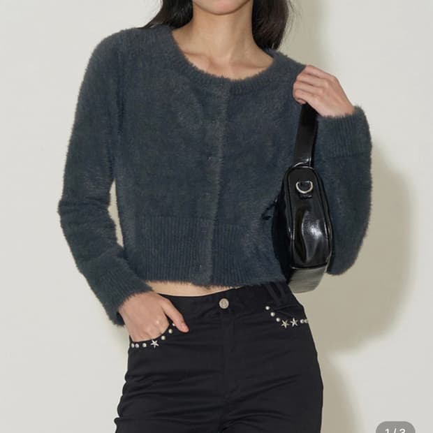 일리고 앙고라 로고 라운드 가디건 차콜