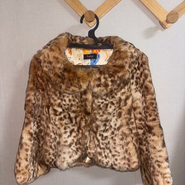 레오파드 리얼 토끼퍼 숏자켓