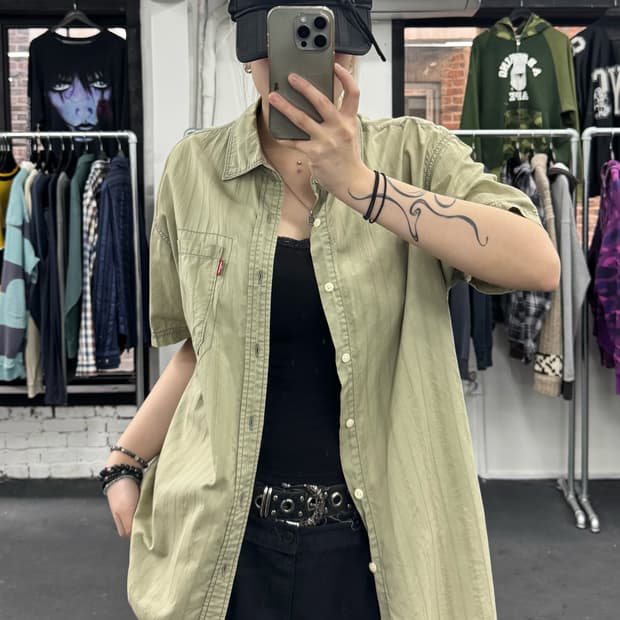 리바이스 스트라이프 반팔 셔츠