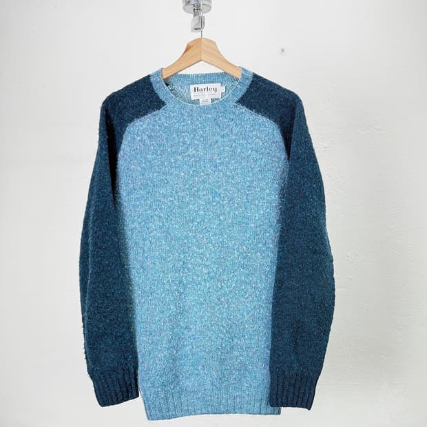 할리 오브 스코틀랜드 스코티시 플루톤 쉐기 니트 스웨터