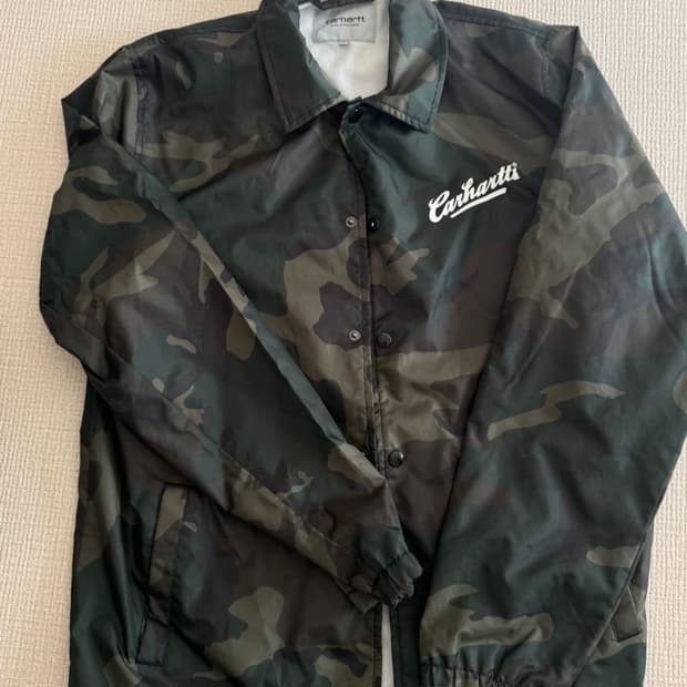 칼하트 WIP 카모 코치 자켓