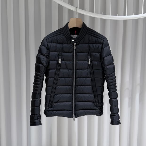 (A+/2) / 몽클레어 아미오 쇼트 다운 패딩 자켓 블랙