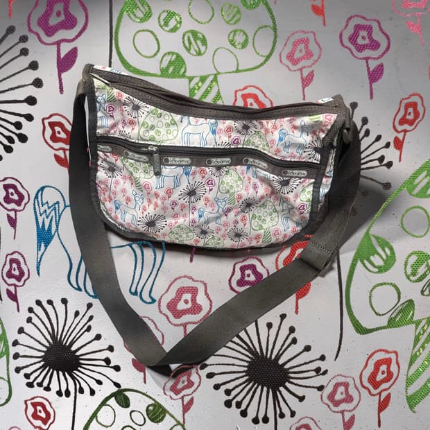 레스포삭(LeSportsac)의 폭스 머쉬룸 숄더백