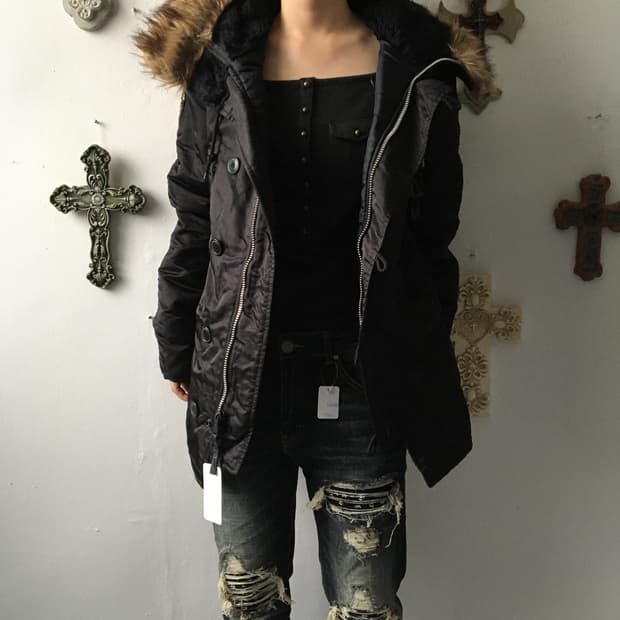 Alpha inderstries fake fur hood jumper