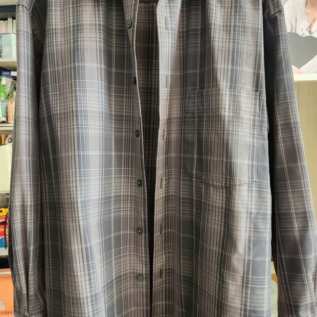 유니클로 플란넬 오버사이즈 체크 셔츠 XL 팝니다