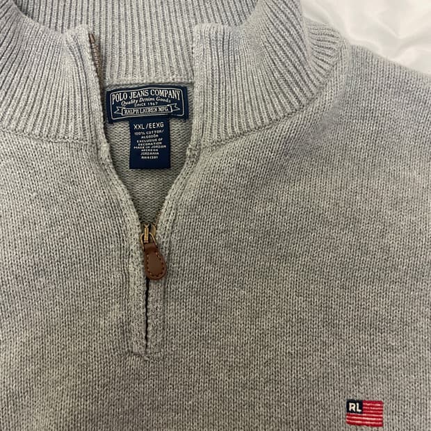 폴로 진스 하프짚업 니트