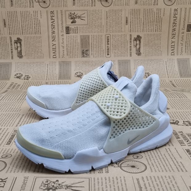 나이키 삭 다트 여성운동화240 