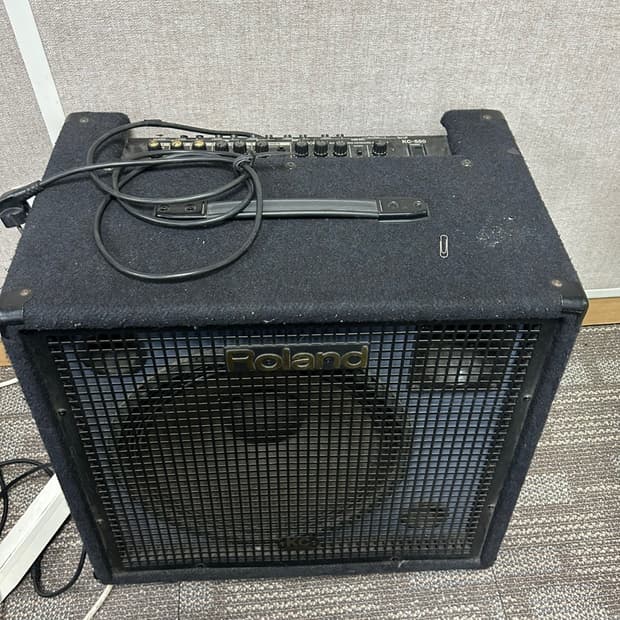 Roland KC-550 앰프 판매 합니다