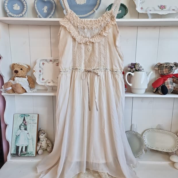 아이보리 레이스 롱 원피스 빈티지 스타일