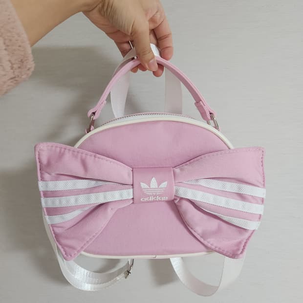 켈리즈 베이비핑크 캔디백 with  아디다스