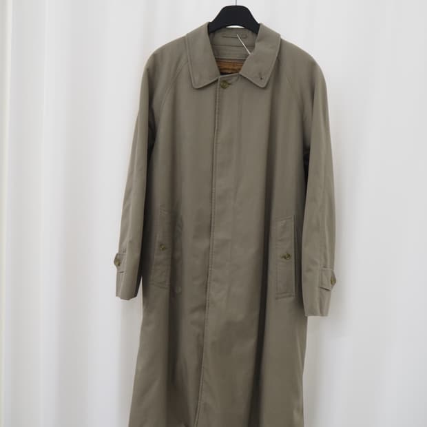 BURBERRYS coat 