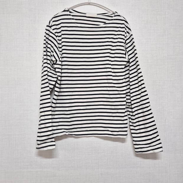단가라 스트라이프 긴팔 티셔츠