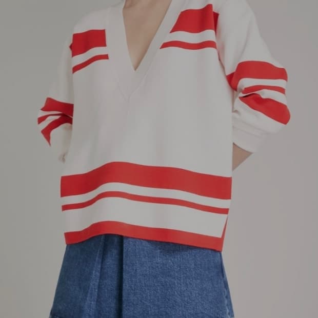 산드로 브이넥 스트라이프 루즈핏 니트 탑 1 사이즈