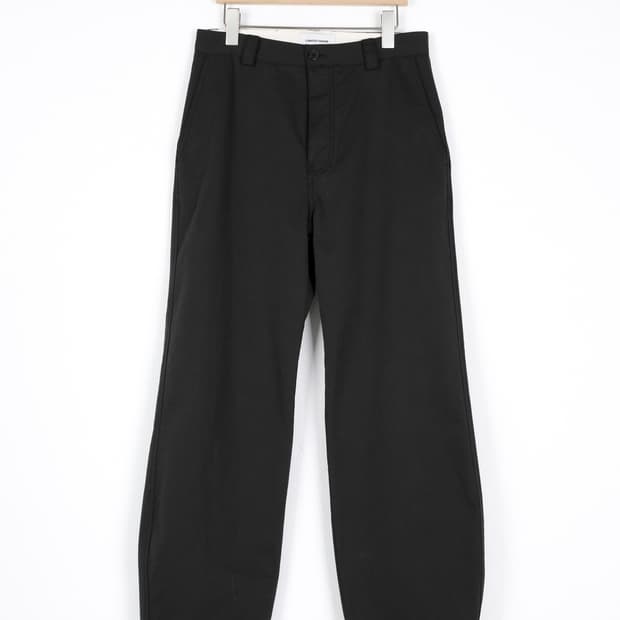 Curated parade ideal chino pants black48