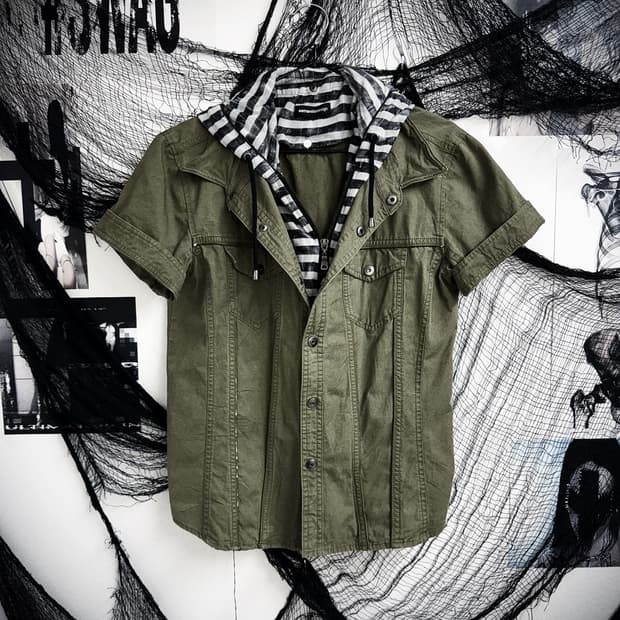 Semantic design hoddie layered shirts