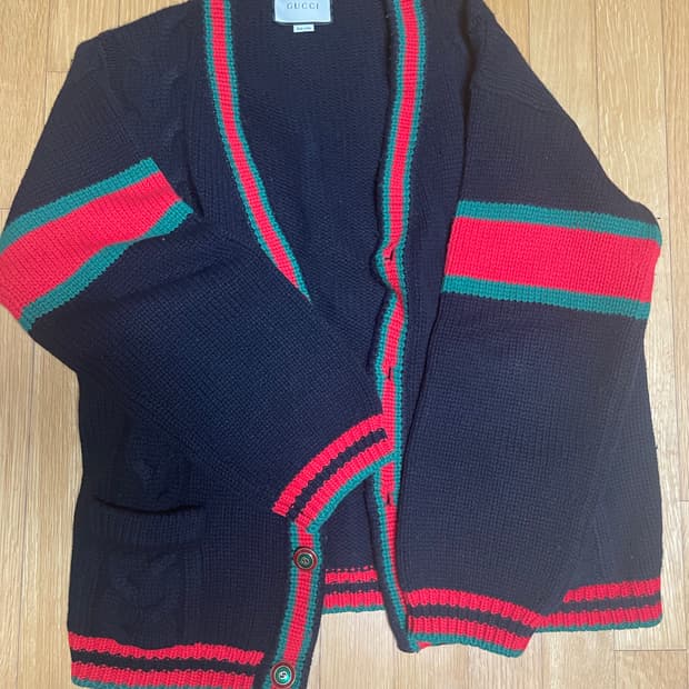구찌 케이블니트 가디건