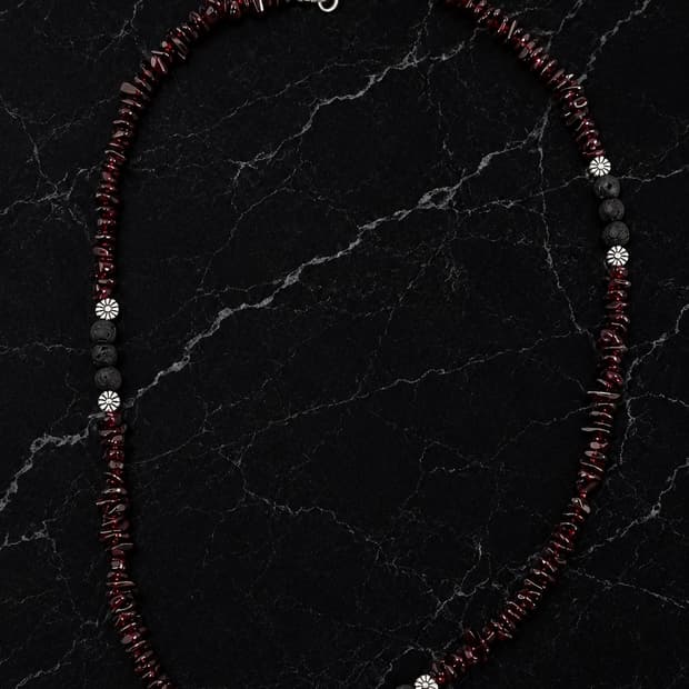 THISTLE – Crimson Vein Necklace
