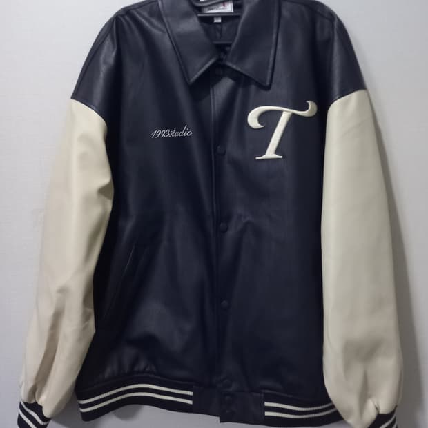 새상품 엘지 트윈스 LG트윈스 1993 스튜디오 레더 야구 점퍼 100