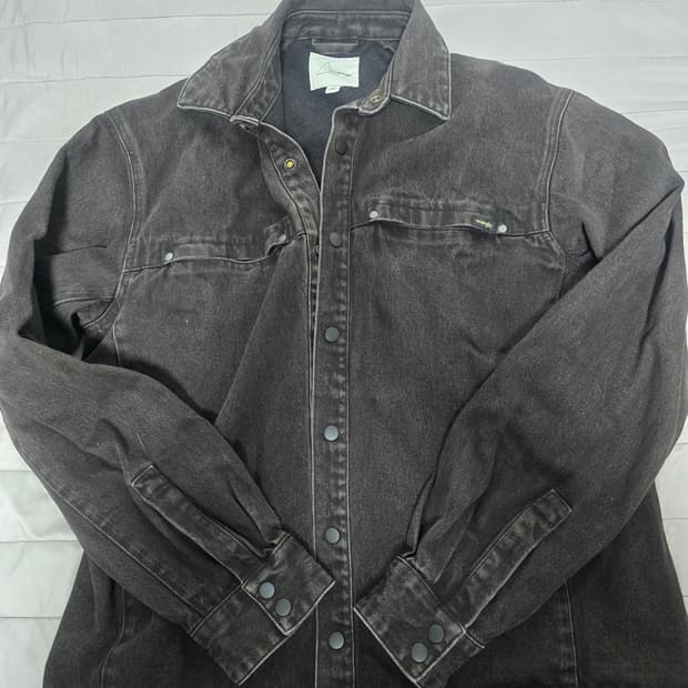 로아 X 랭글러 로나 데님셔츠 M사이즈