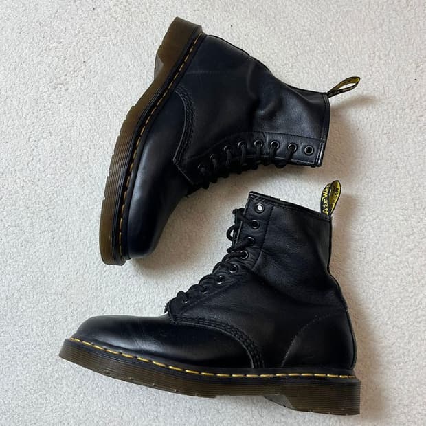 닥터마틴 1460 파스칼 버지니아 워커 부츠 8홀 A1842