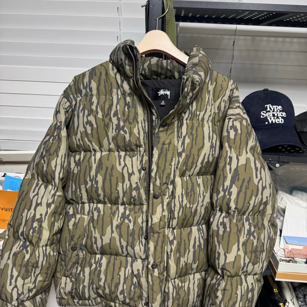 스투시 모시오크 푸퍼 자켓