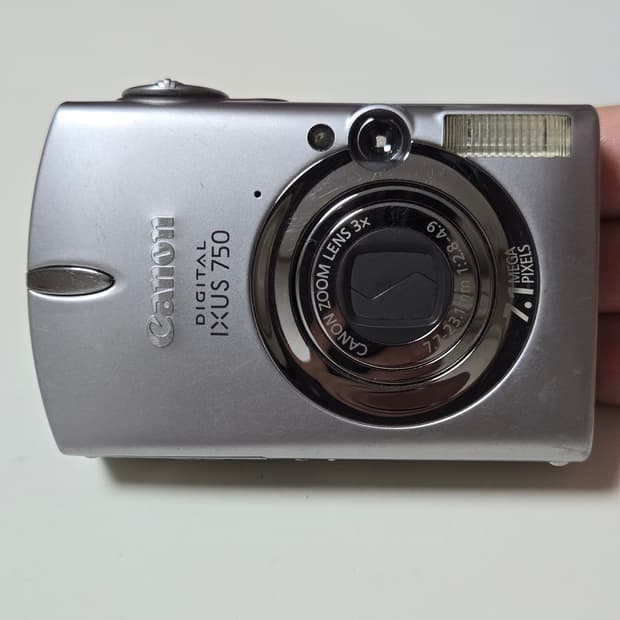 캐논 디지털 IXUS 750 실버 카메라