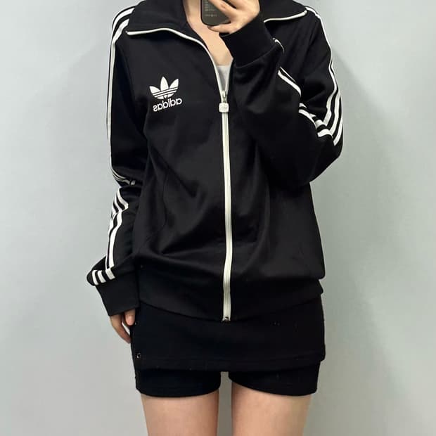 아디다스 유로파 블랙 트랙 져지