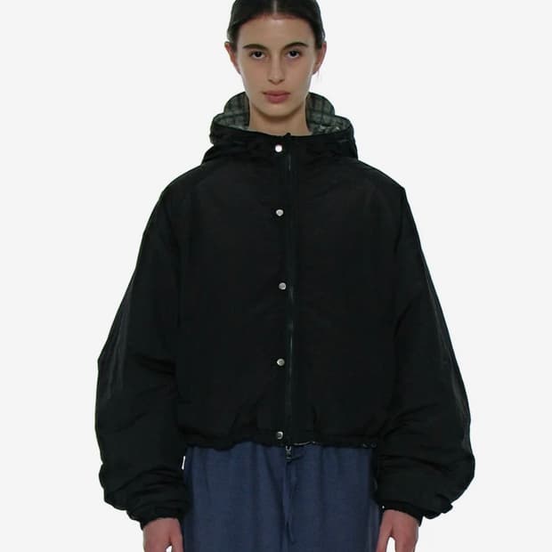 파르티멘토 우먼 리버시블 후디드 윈드브레이커 블랙