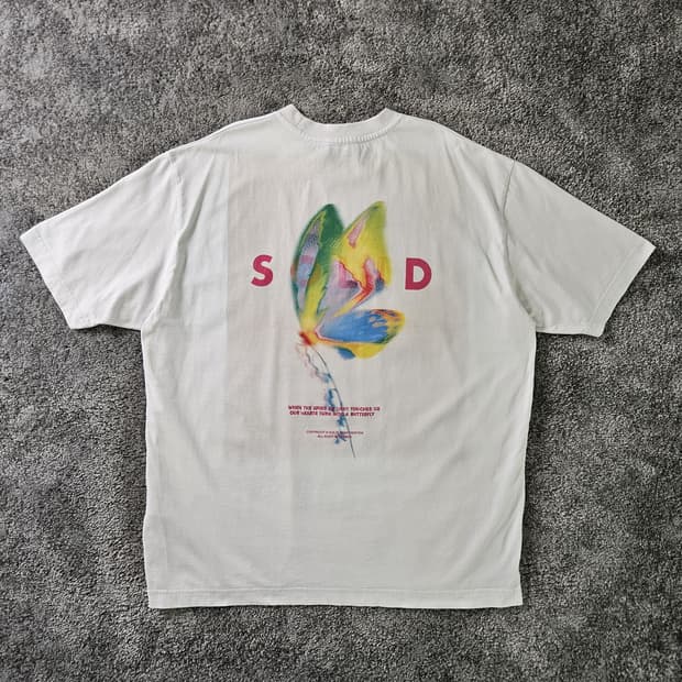 [무료배송] SOLID HOMME 나비 그래픽 반팔 티셔츠