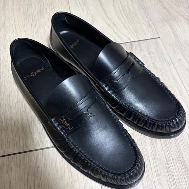 26ss 생로랑 로퍼 42.5