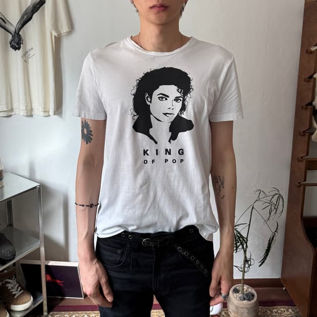 휴고보스 마이클잭슨 포트레이트 티셔츠