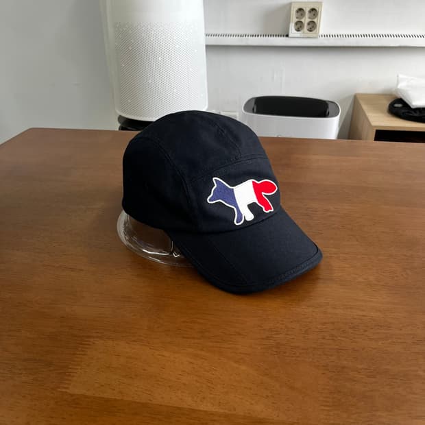 메종키츠네 트리플폭스 캠프캡