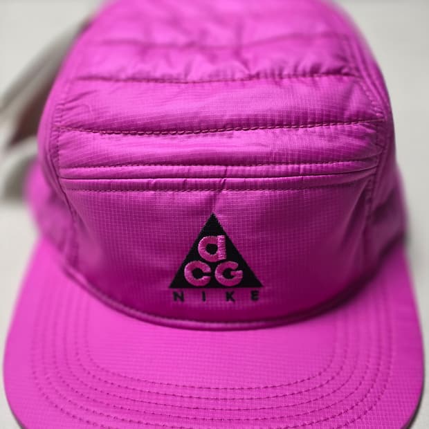 나이키 ACG AW84 패딩캡 핑크 판매합니다!