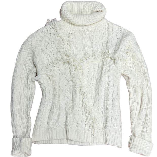 화이트 언발란스 프린지 니트