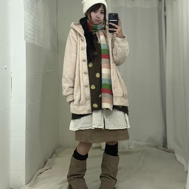 임수정 하구미 너드모리 도트 코디세트