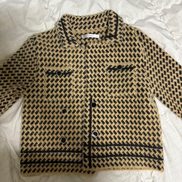 더이스트샵 패턴 자켓